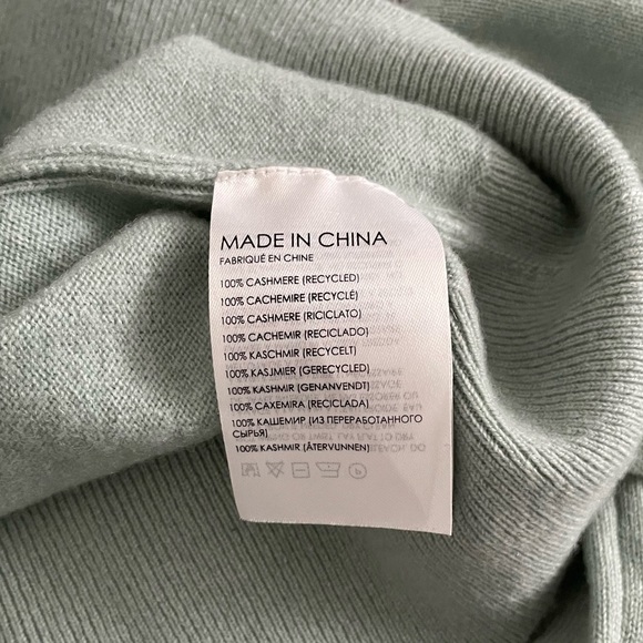 Club Monaco cashmere sweater ✨ - Picture 4 of 4